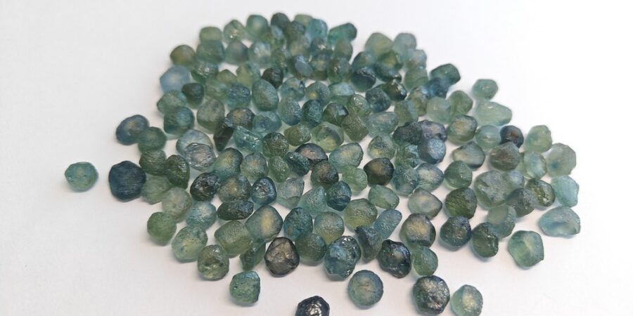 ​​Australian Teal Sapphires Vs Montana Teal Sapphires 