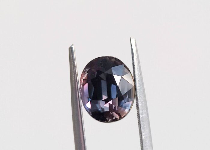 Tanzanian Unheated Color Change Sapphire