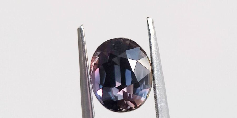 Discover the Enchantment of Tanzanian No-Heat Color-Change Sapphires: A Rare Gemstone Delight