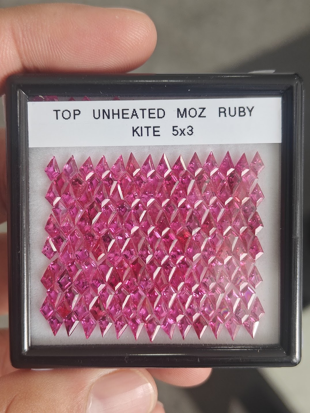 Unheated Moz Ruby Kite 5*3